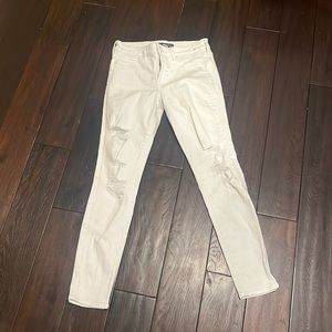 Women Abercrombie and Fitch White Denim Jeans